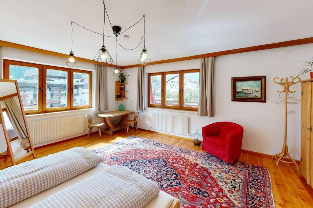 Haus Alberto - Haus Mit 2 Ferienwohnungen Ötztal-Bahnhof Extérieur photo