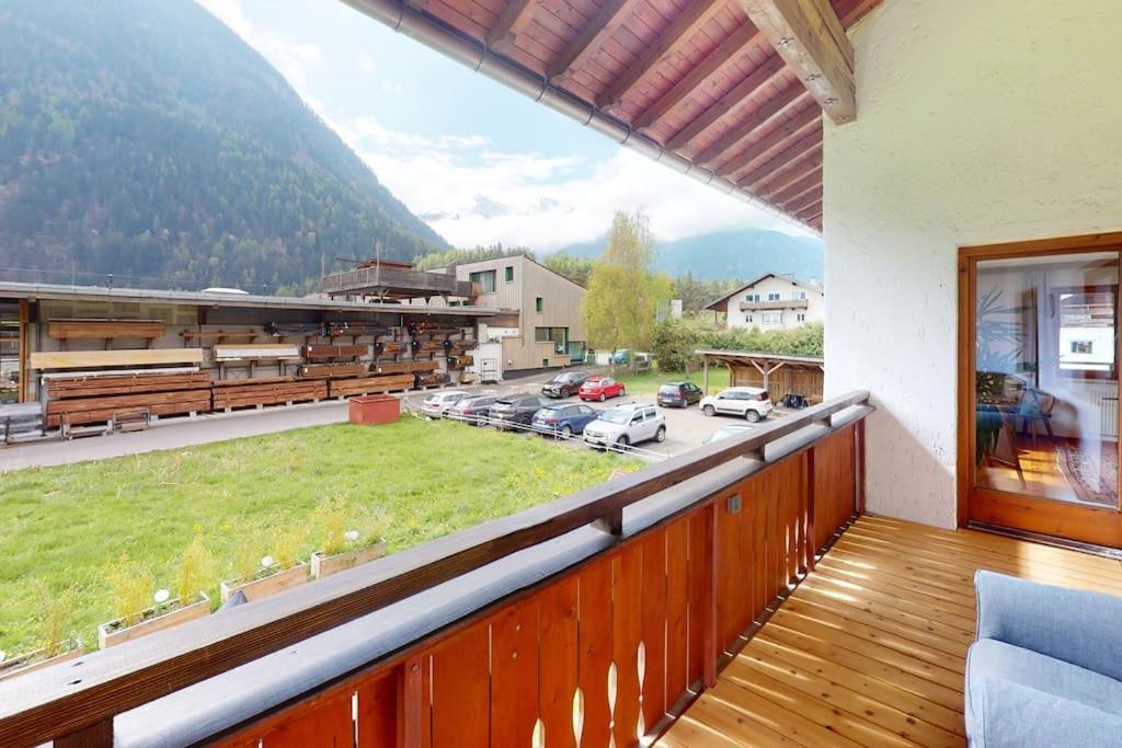 Haus Alberto - Haus Mit 2 Ferienwohnungen Ötztal-Bahnhof Extérieur photo