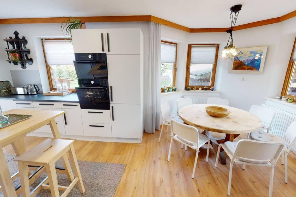 Haus Alberto - Haus Mit 2 Ferienwohnungen Ötztal-Bahnhof Extérieur photo
