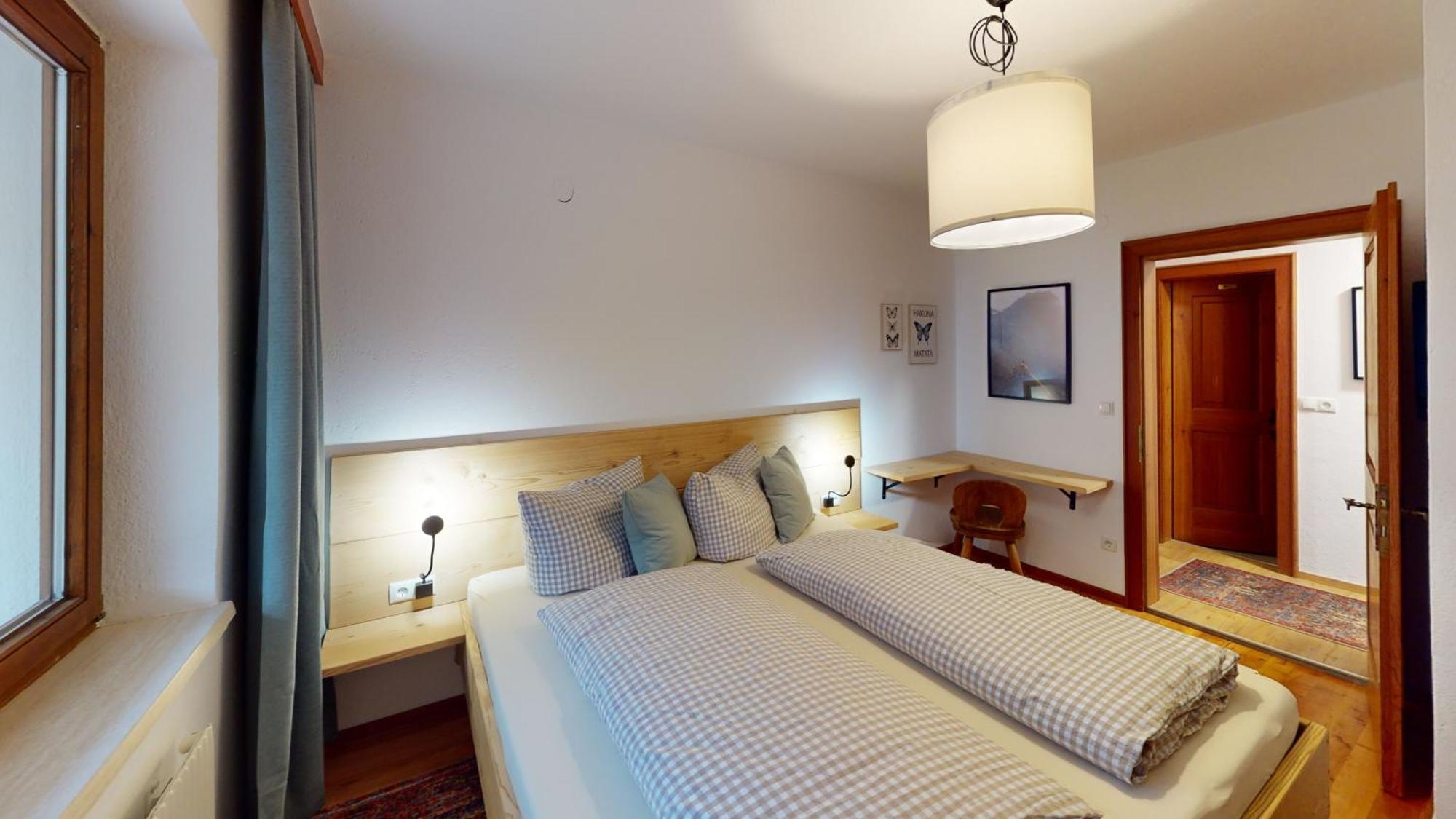 Haus Alberto - Haus Mit 2 Ferienwohnungen Ötztal-Bahnhof Extérieur photo